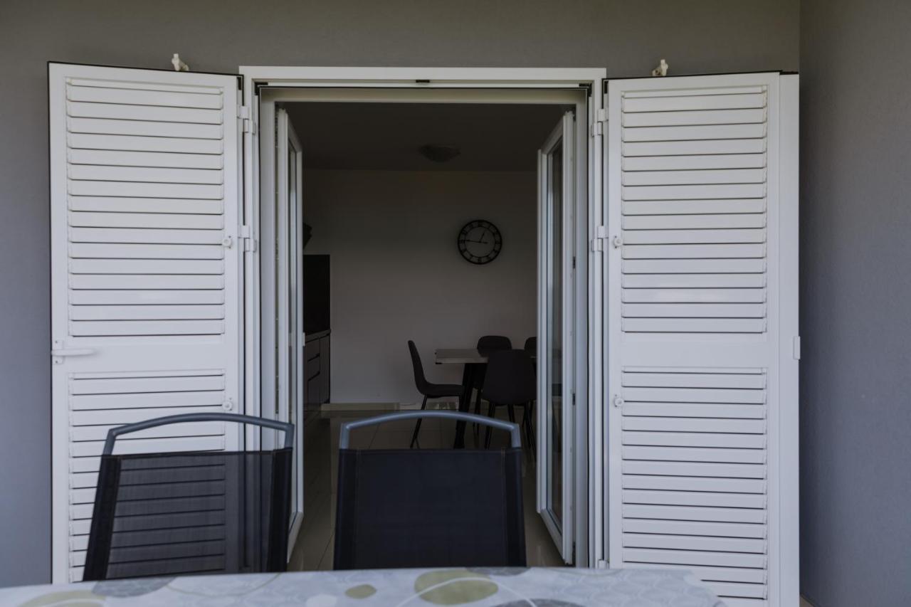 Ferienwohnung Grey House Zadar Exterior foto
